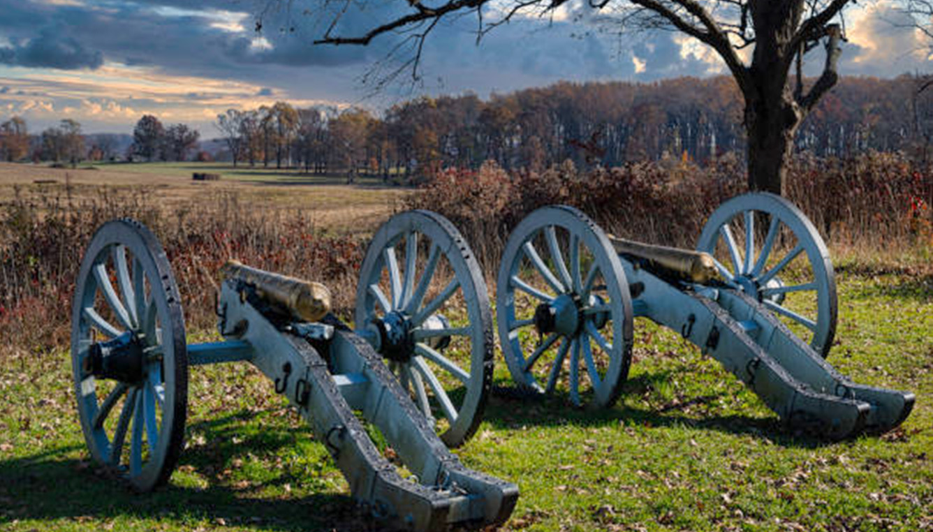 Society of Colonial Wars in the State of Delaware: Timeline. Photo of canons.